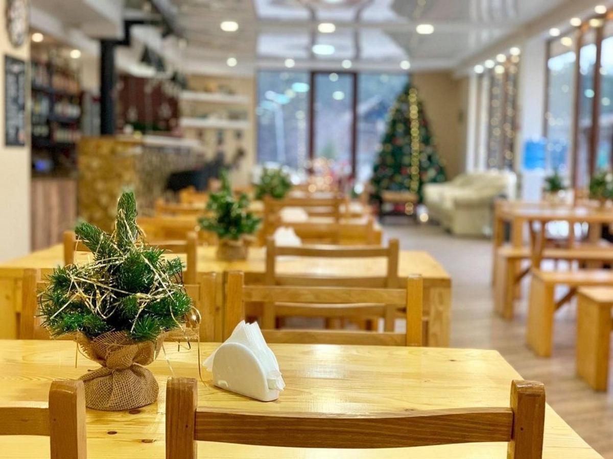 Hotel Surami المظهر الخارجي الصورة
